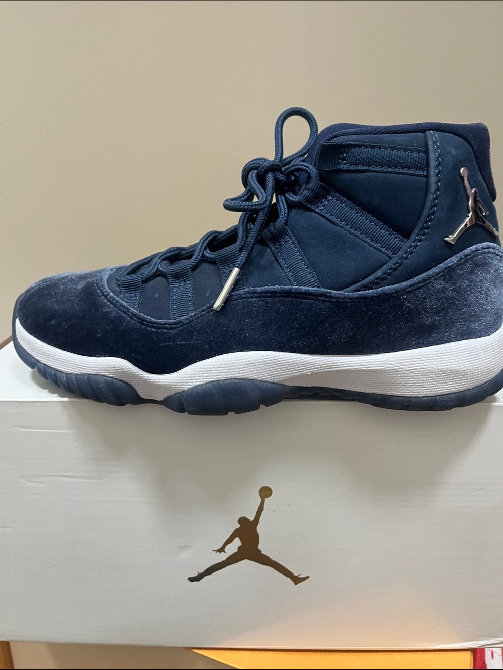 Jordan WMNS Air Jordan 11 Retro Midnight Navy Metallic Silver